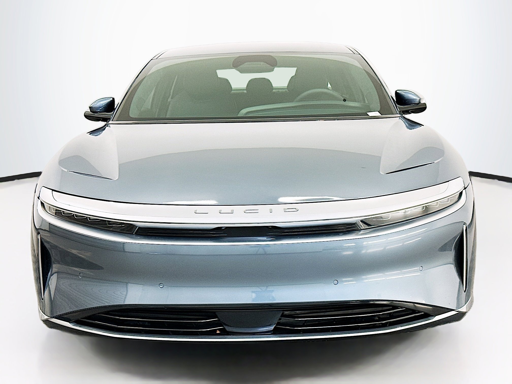 Used 2023 Lucid Air Pure AWD/4WD image 2