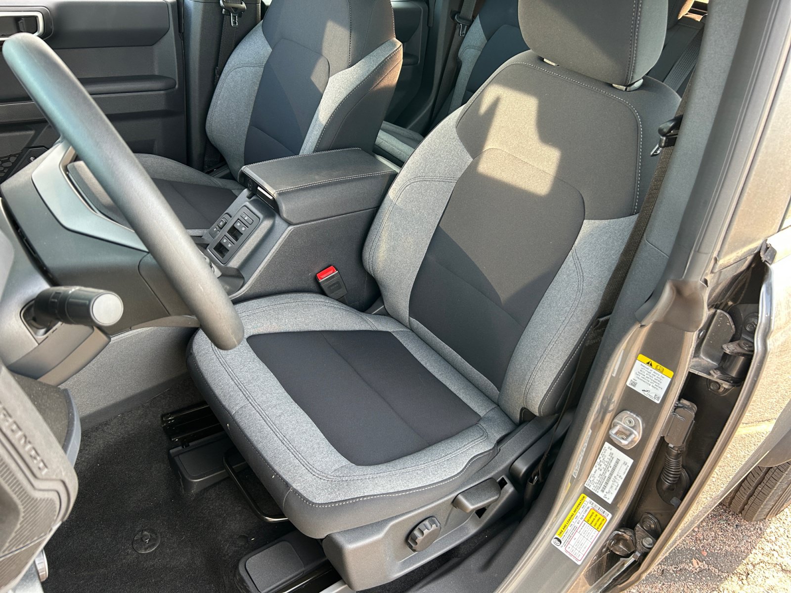 New 2025 Ford Bronco 4-Door AWD/4WD image 14