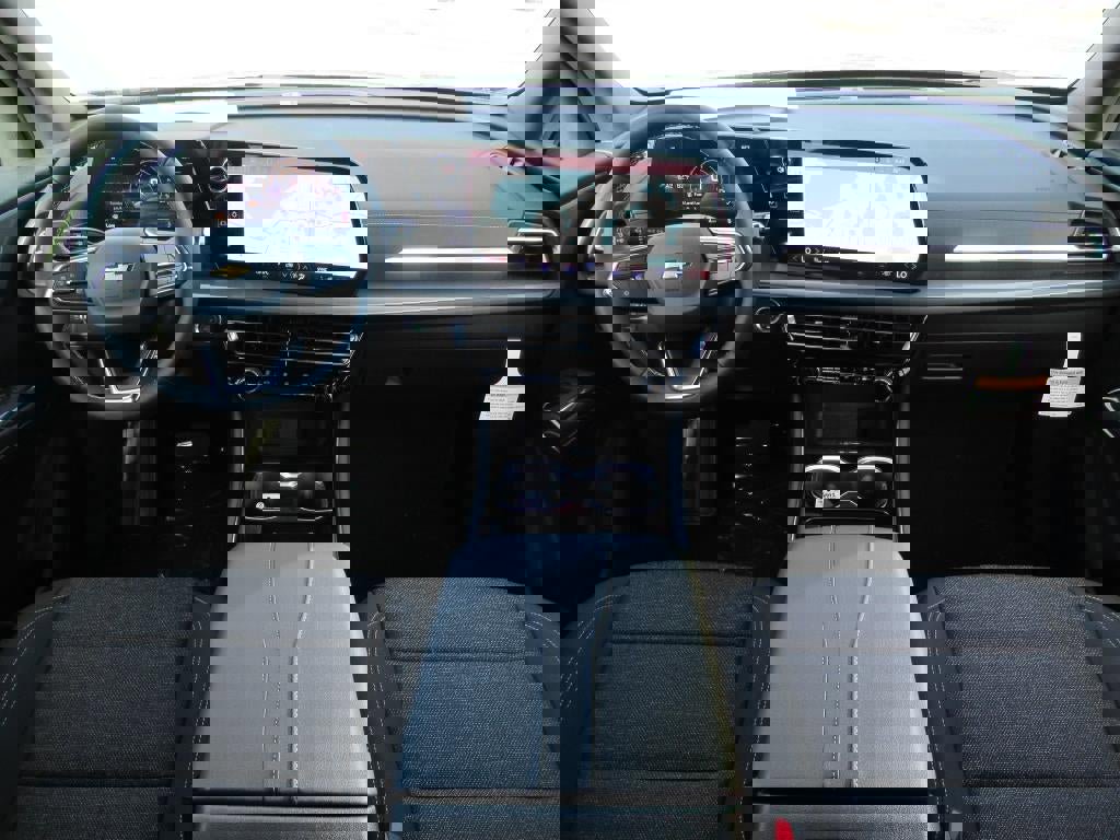 New 2025 Chevrolet Traverse LT image 11