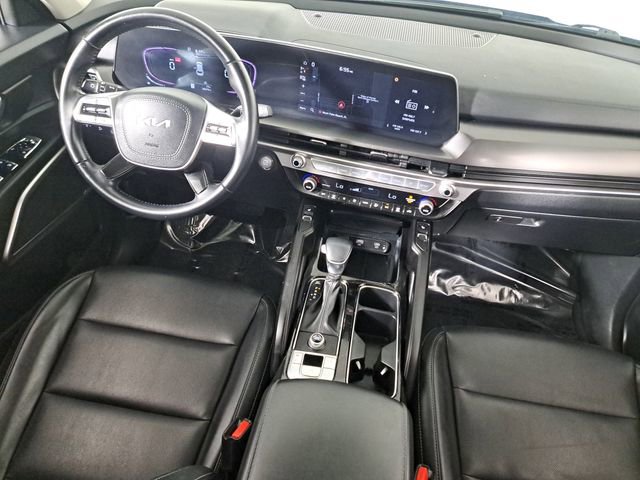 Used 2025 Kia Telluride S image 16