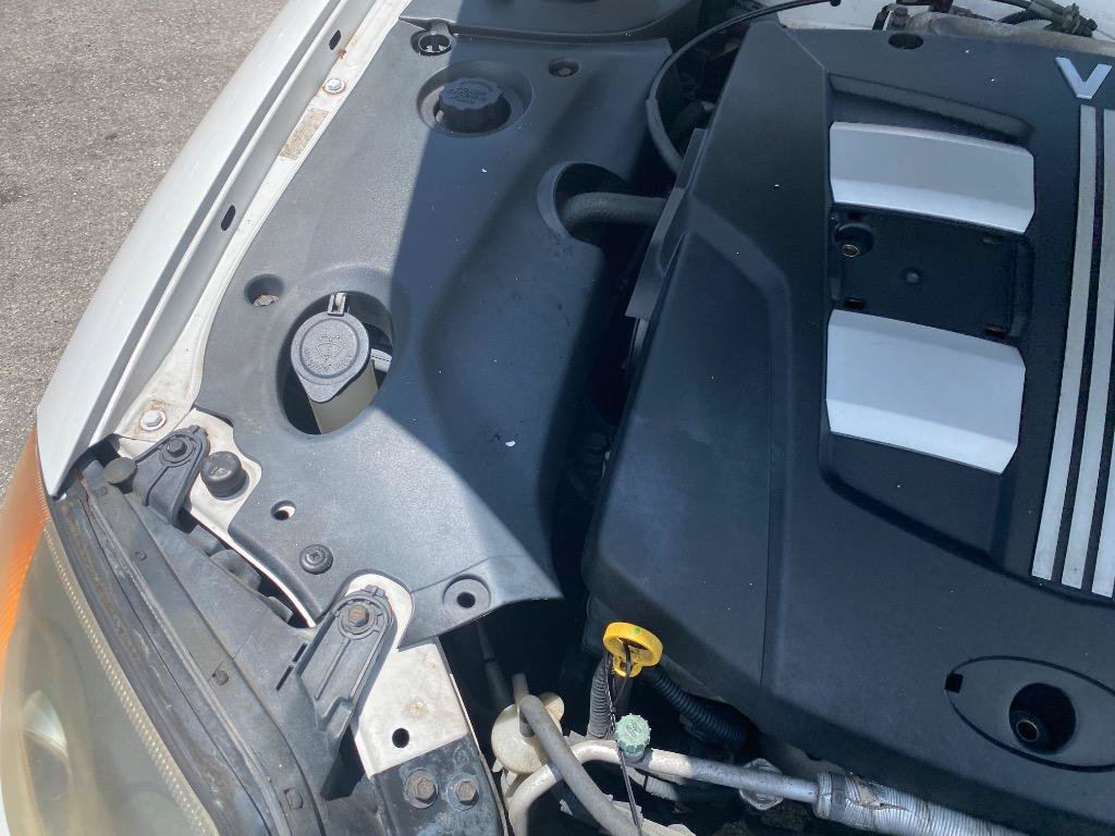 Used 2004 Hyundai Tiburon GT FWD image 26