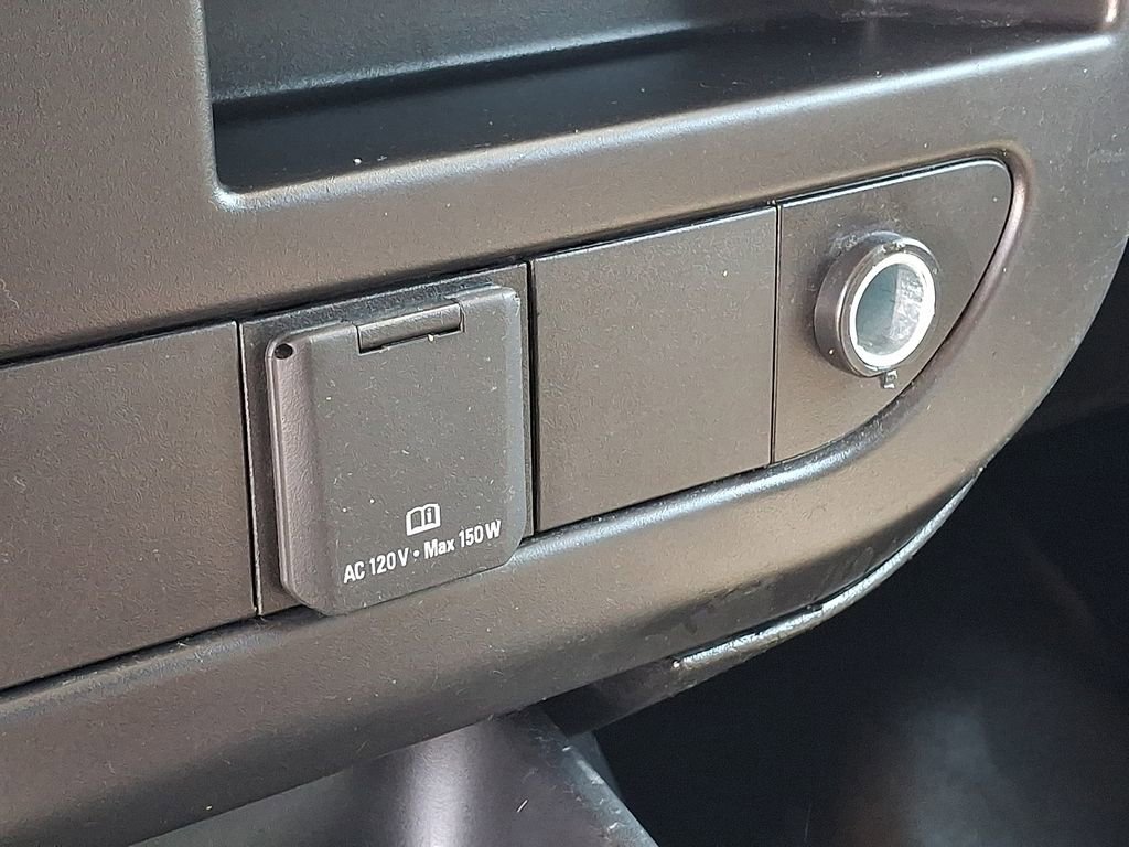 Used 2024 GMC Savana 2500 w/ Driver Convenience Package image 26