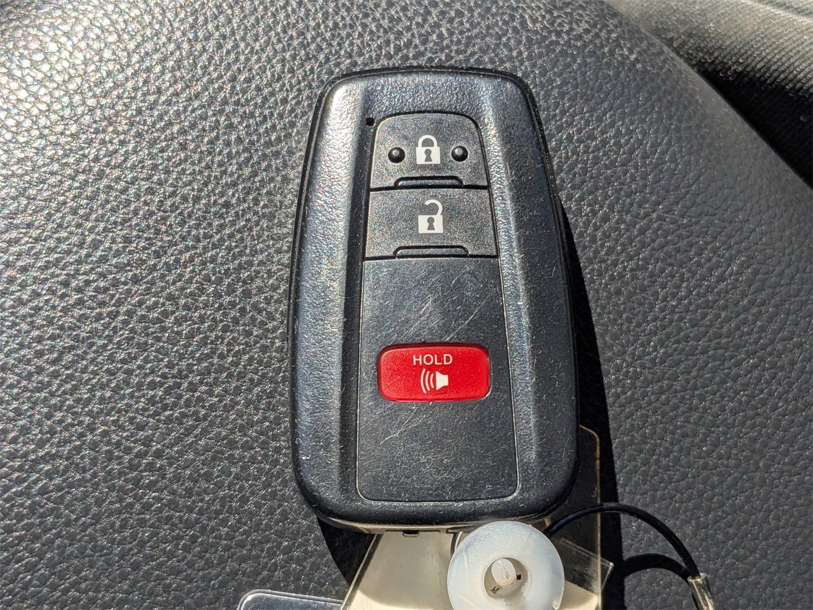 Used 2023 Toyota RAV4 XLE image 34