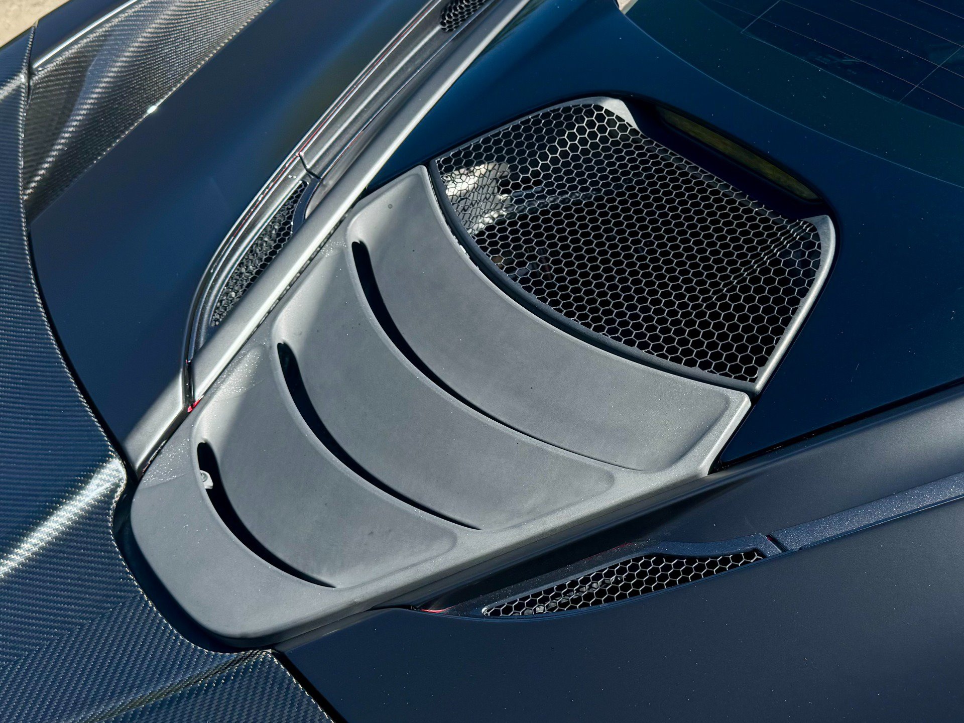 Used 2019 McLaren 720S Performance RWD image 61