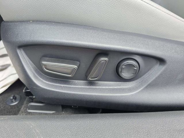 Used 2026 Toyota Camry SE w/ Convenience Package FWD image 23