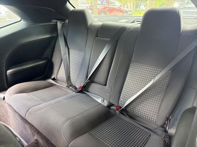 Used 2019 Dodge Challenger R/T RWD image 15