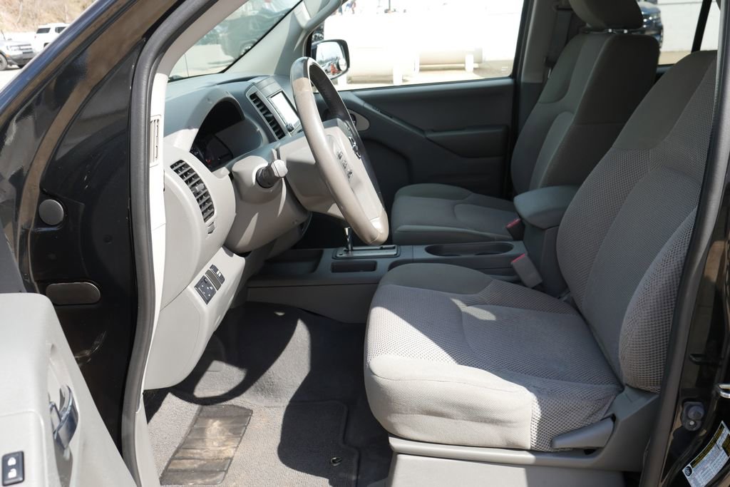 Used 2019 Nissan Frontier SV w/ Value Truck Package image 8