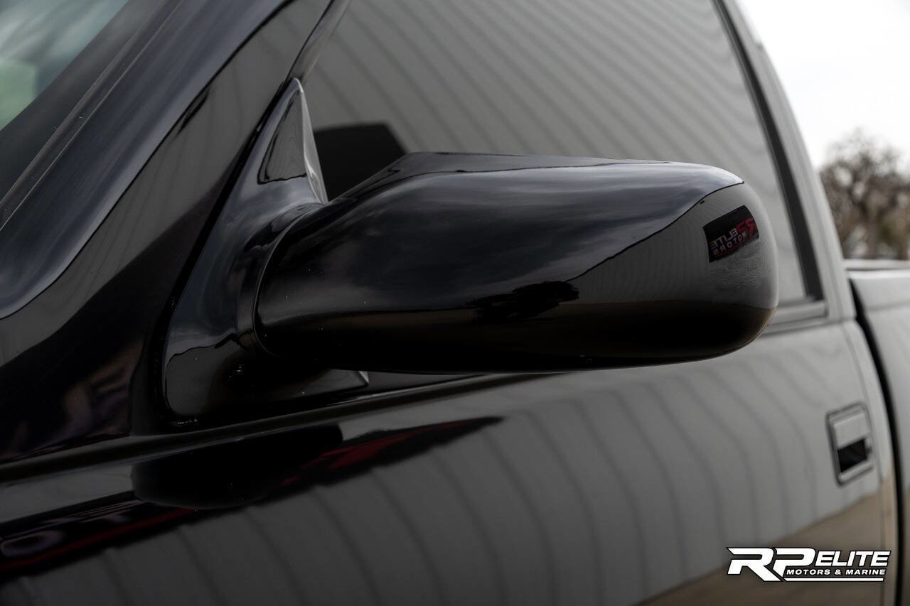 Used 1994 Chevrolet Silverado 1500 2WD Regular Cab image 24