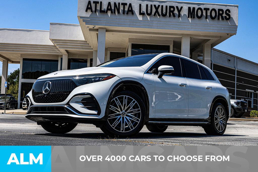 Used 2024 Mercedes-Benz EQS 450+ SUV image 3