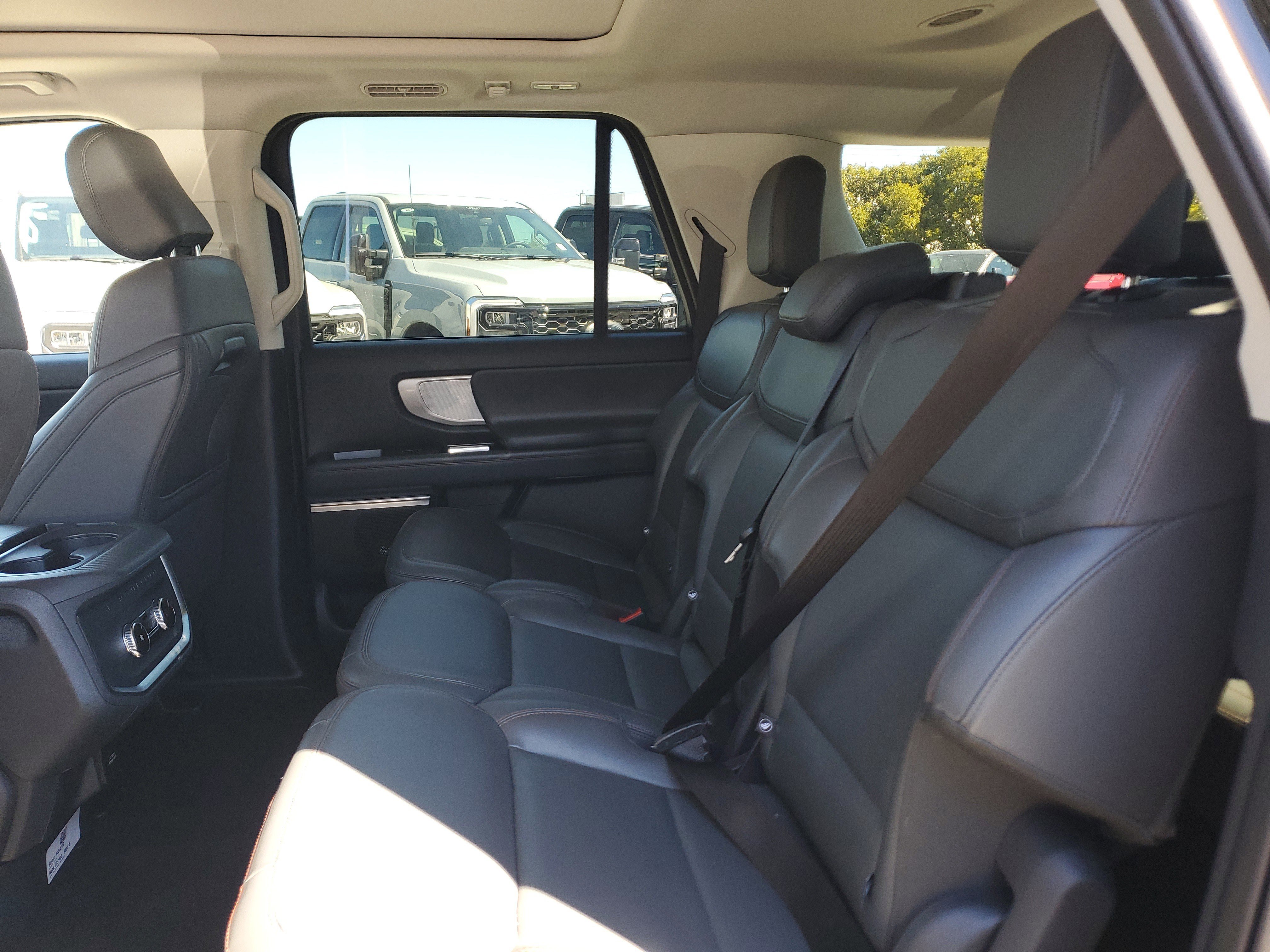 Used 2025 Ford Expedition Max Active image 16