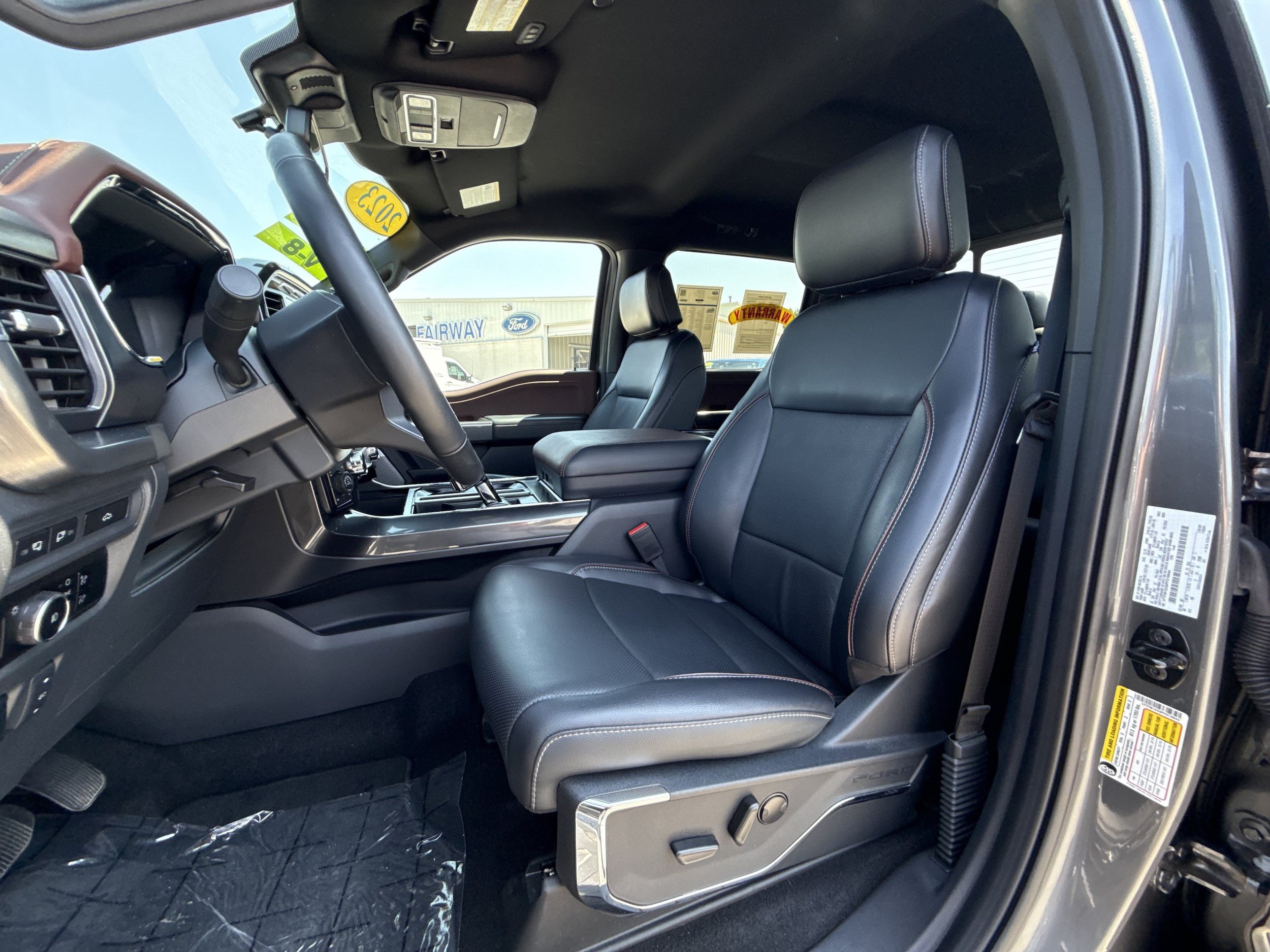 Used 2023 Ford F150 Lariat AWD/4WD image 14