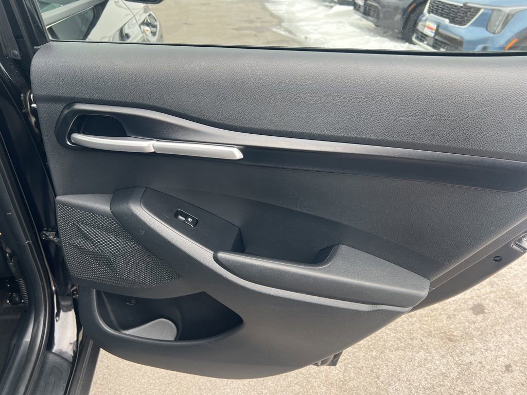 Certified 2022 Kia Seltos LX image 16