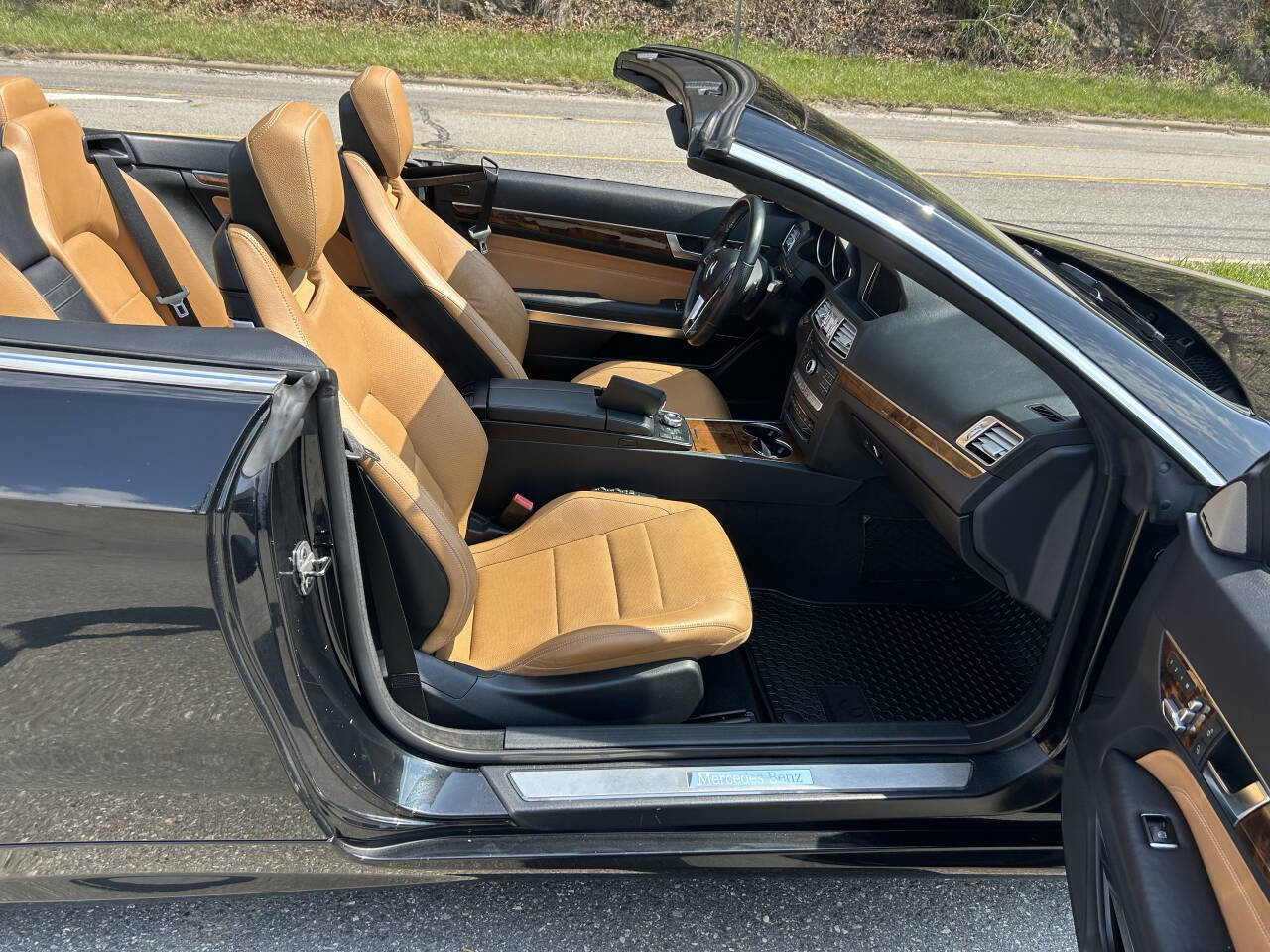 Used 2016 Mercedes-Benz E 550 Cabriolet image 30