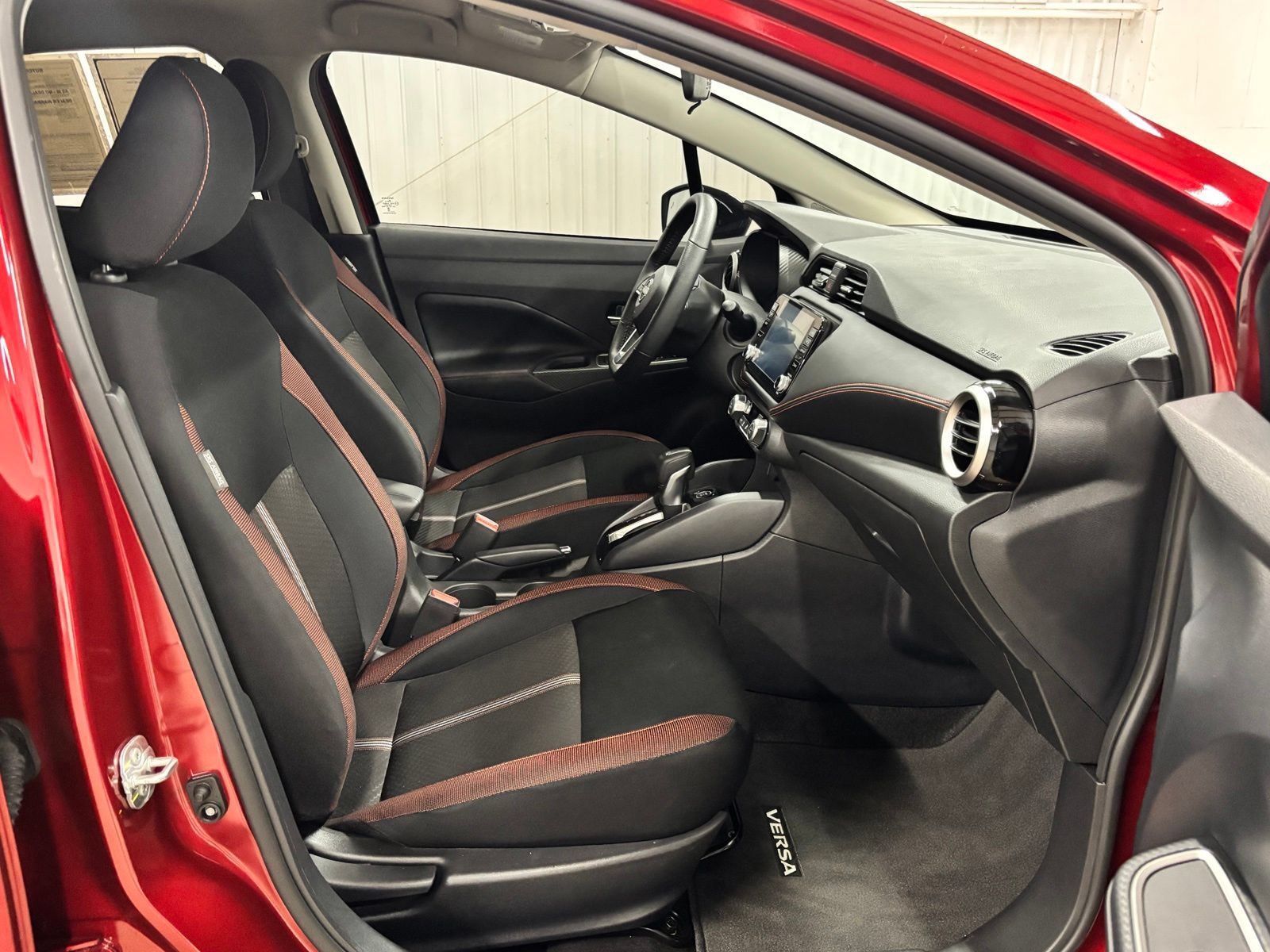 Used 2025 Nissan Versa SR w/ Trunk Package FWD image 21