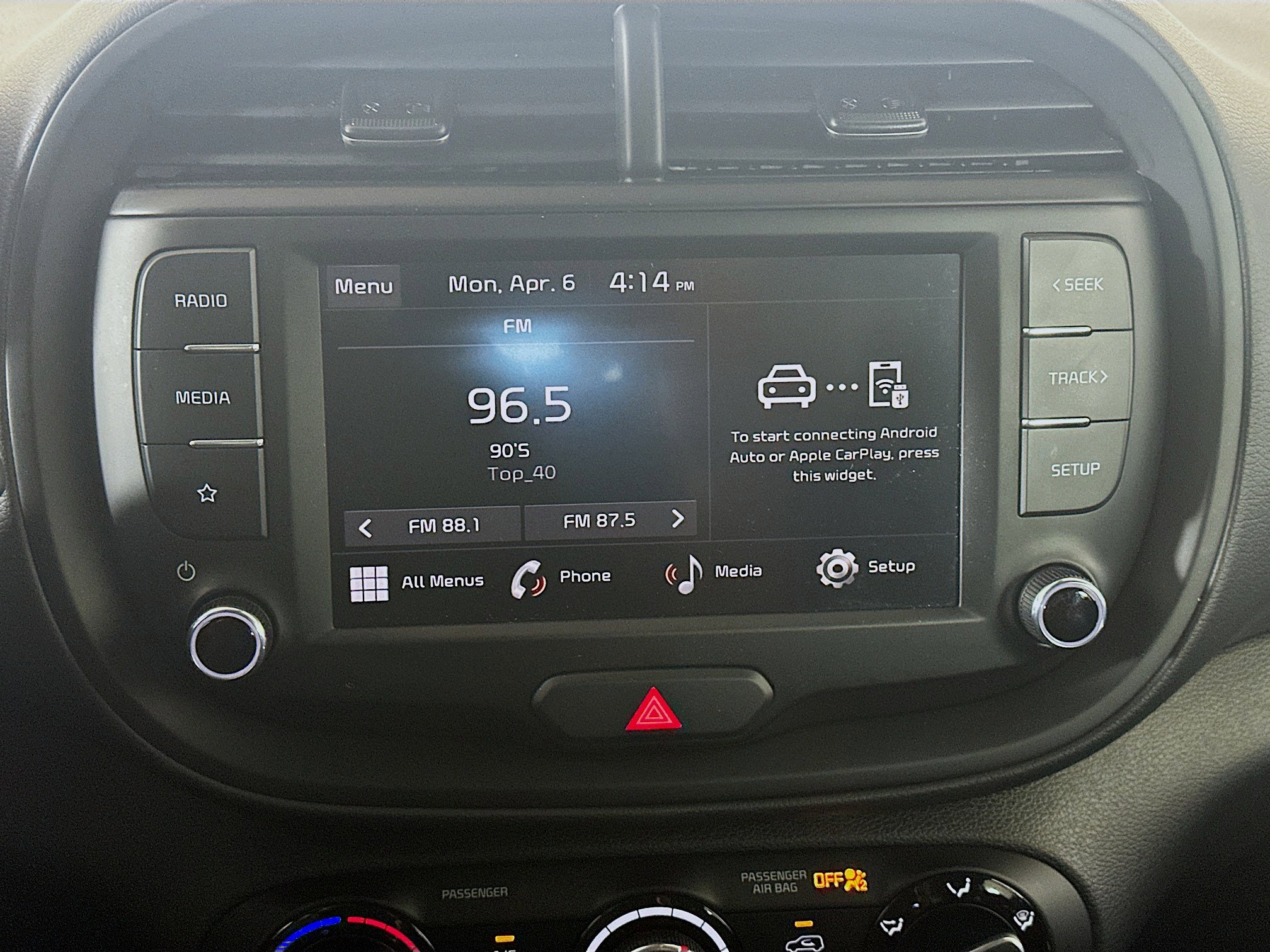 Used 2025 Kia Soul LX w/ LX Technology Package image 21