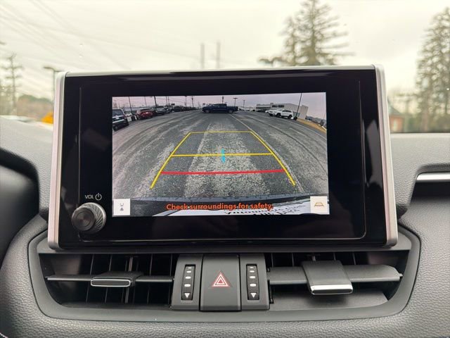 Used 2023 Toyota RAV4 XLE Premium image 19