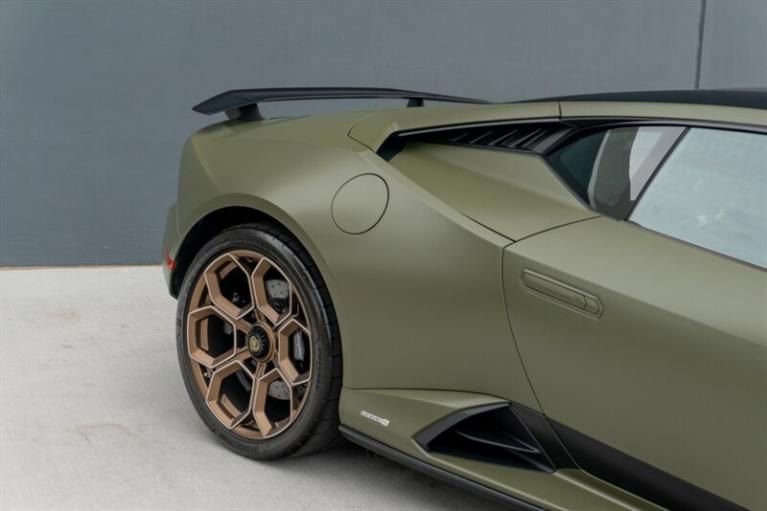 Used 2023 Lamborghini Huracan Tecnica image 43