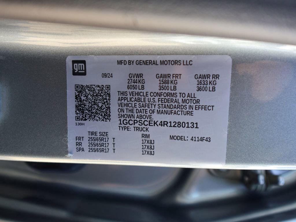 Used 2024 Chevrolet Colorado LT RWD image 30