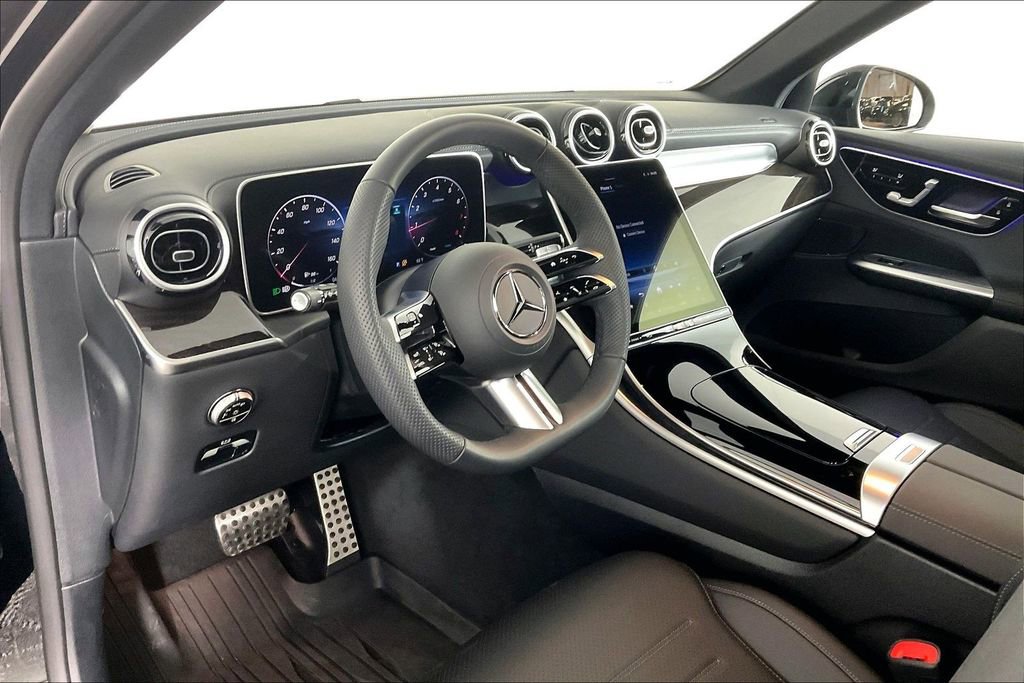 Used 2026 Mercedes-Benz GLC 300 4MATIC image 11