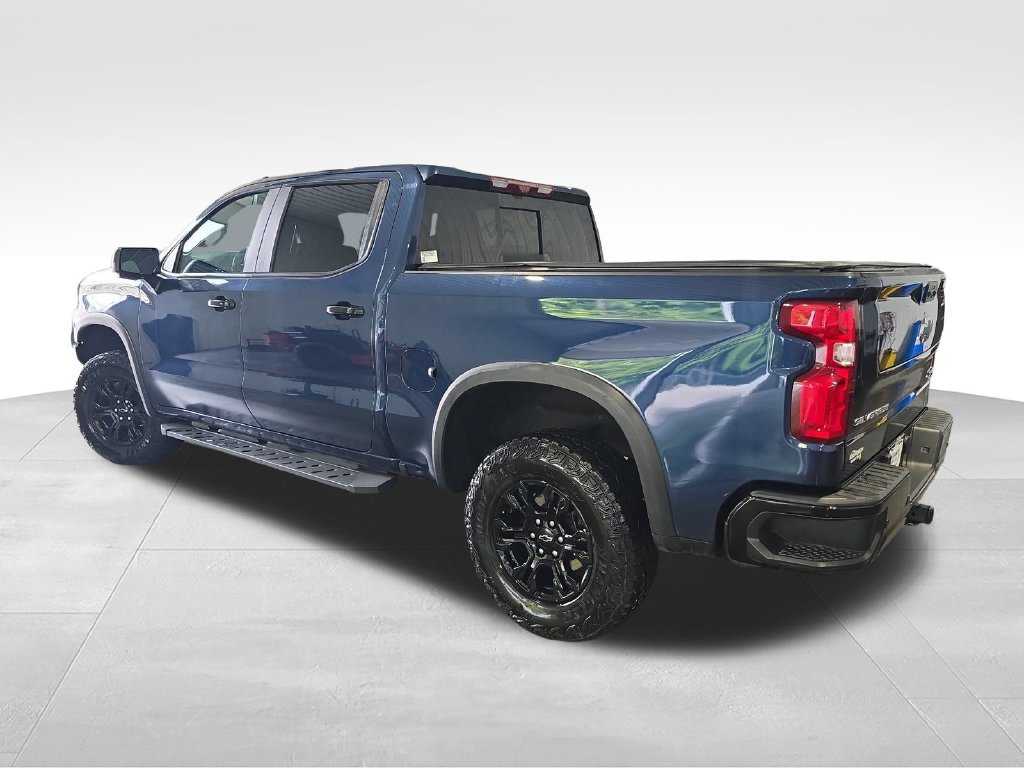 Used 2023 Chevrolet Silverado 1500 ZR2 w/ Technology Package AWD/4WD image 3