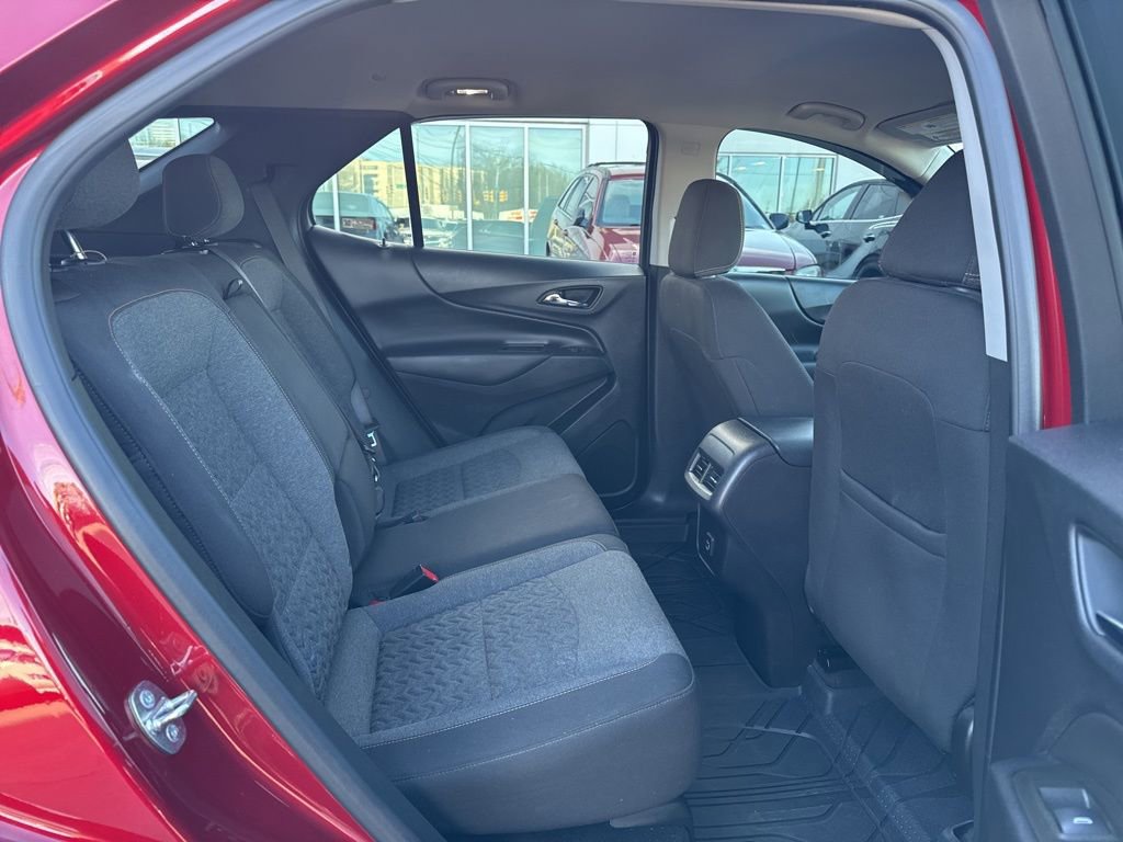 Used 2023 Chevrolet Equinox LT image 28