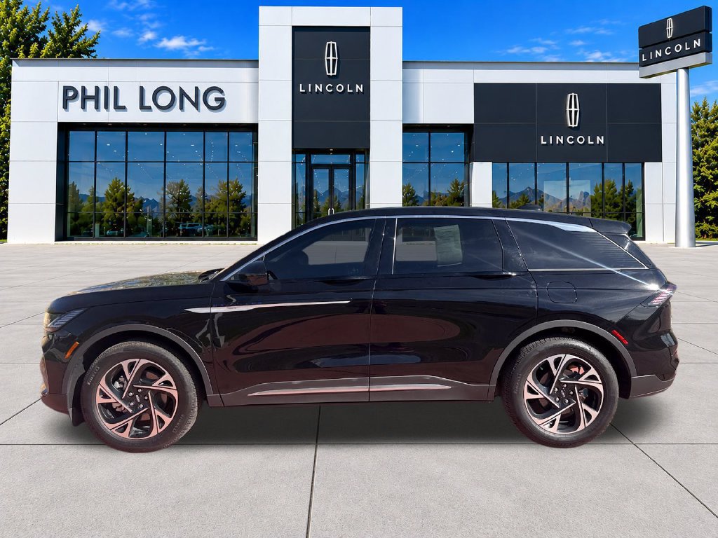 Certified 2026 Lincoln Nautilus Premier w/ Equipment Group 102A AWD/4WD image 4