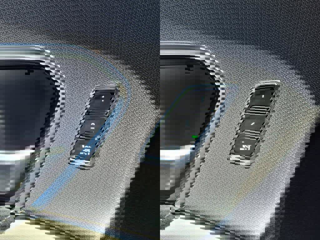 Used 2025 Acura RDX A-Spec image 15