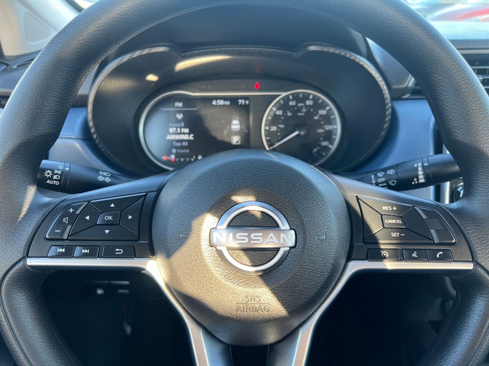 Used 2025 Nissan Versa SV image 25