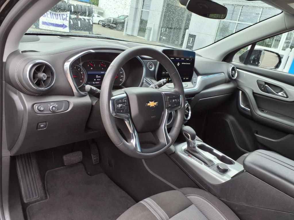 Used 2023 Chevrolet Blazer LT image 10