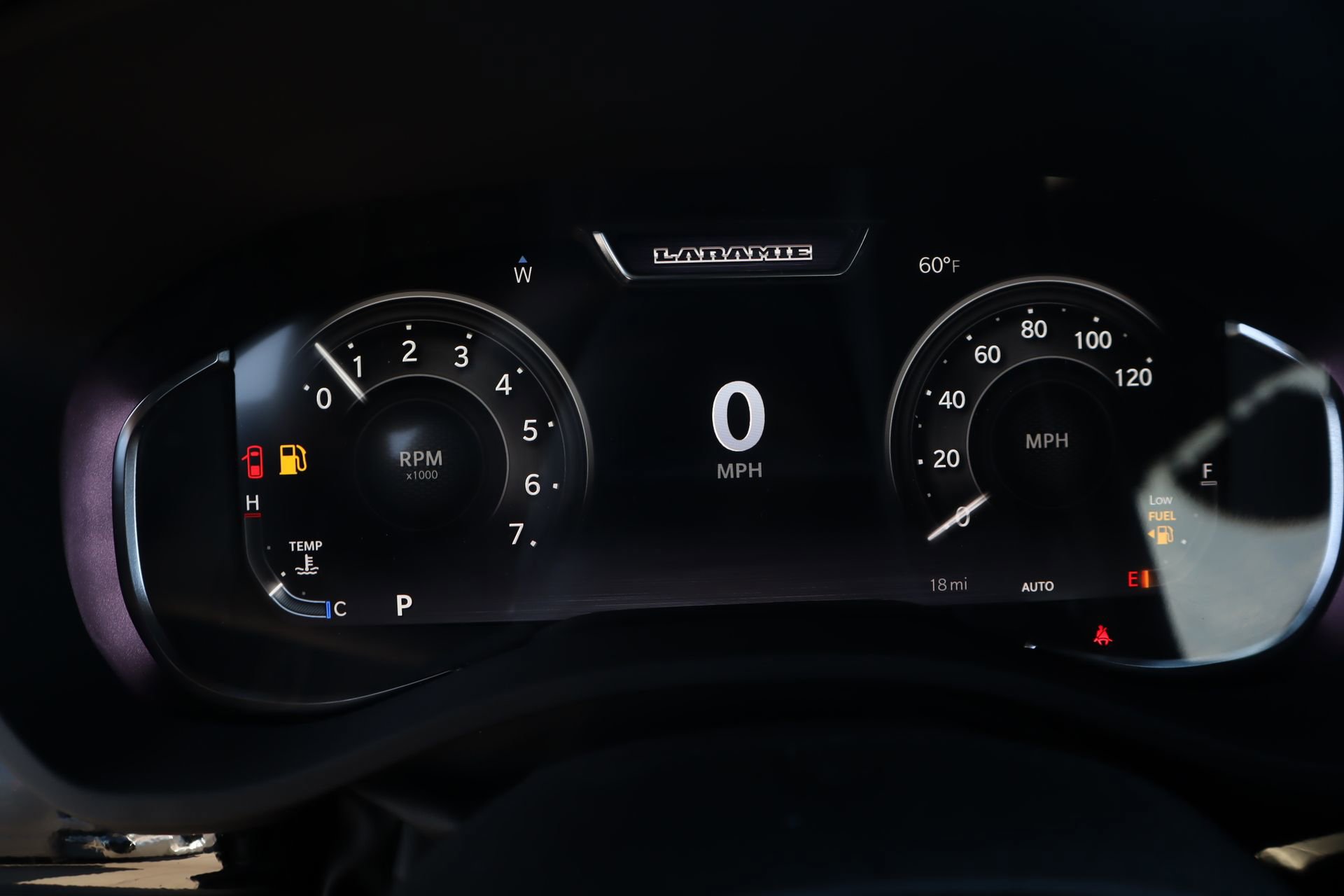 New 2026 RAM 1500 Laramie AWD/4WD image 4
