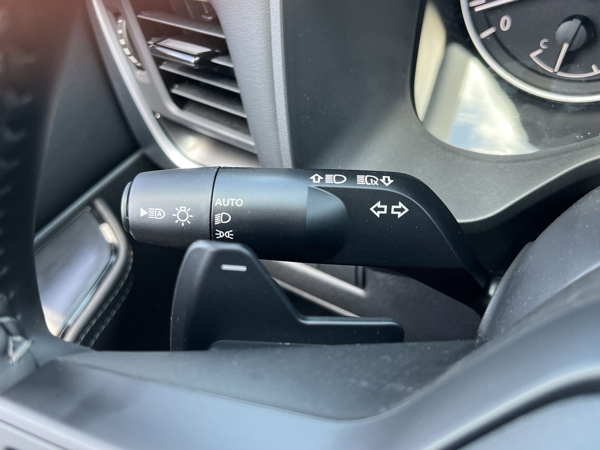 New 2026 Nissan Sentra SV w/ SV Convenience Package FWD image 8
