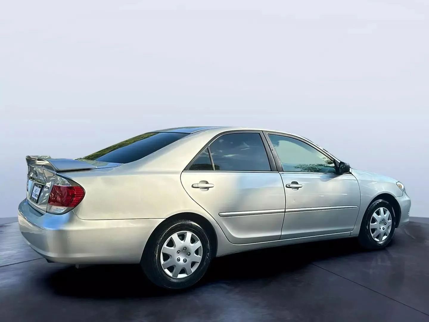 Used 2005 Toyota Camry SE image 5