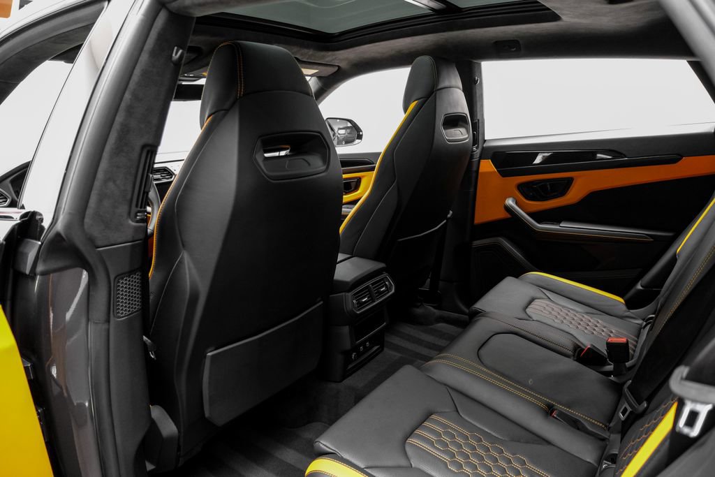 Used 2024 Lamborghini Urus S AWD/4WD image 46