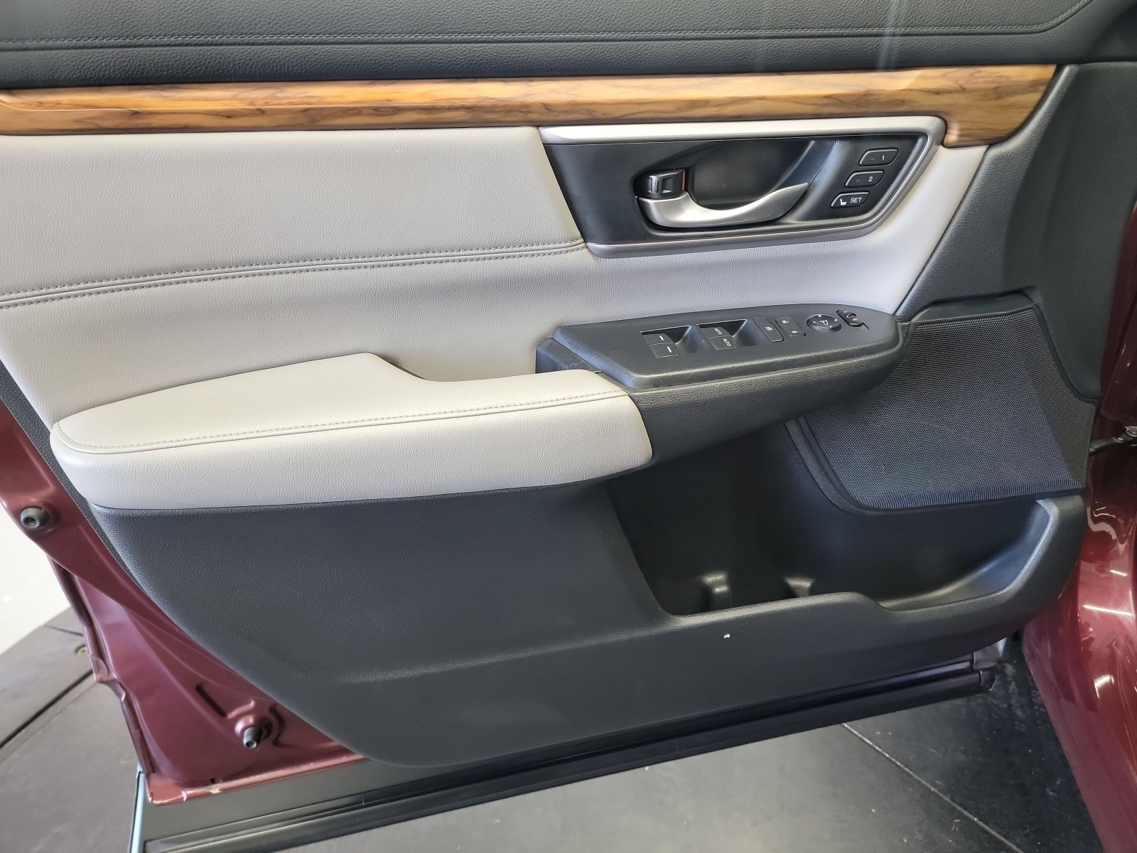 Used 2017 Honda CR-V Touring image 13