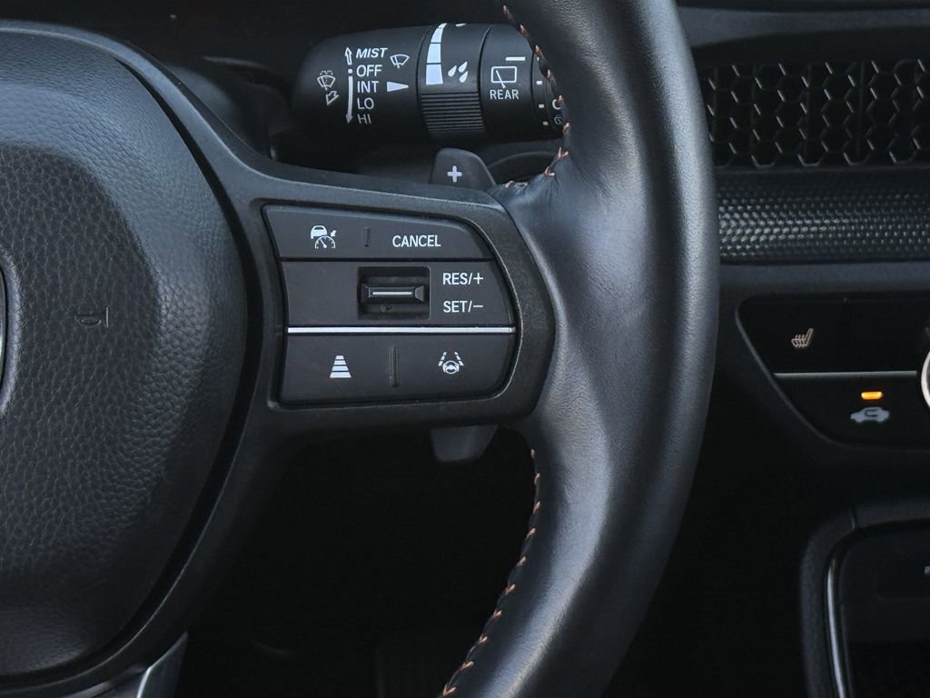 Used 2025 Honda CR-V Sport image 16