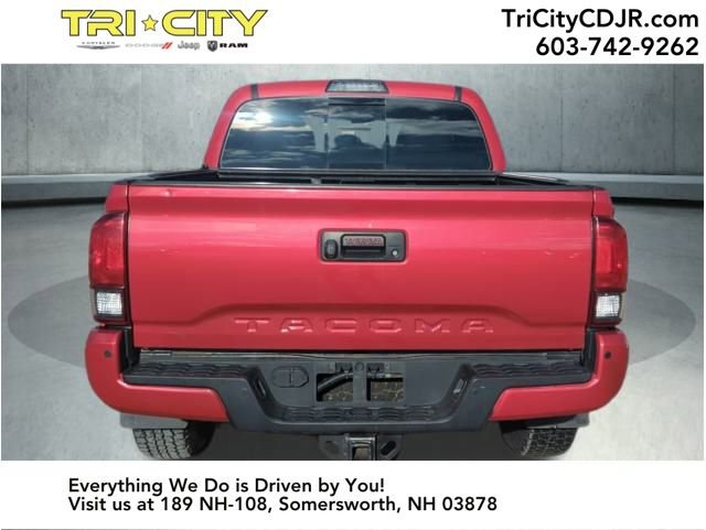 Used 2018 Toyota Tacoma TRD Off-Road image 4