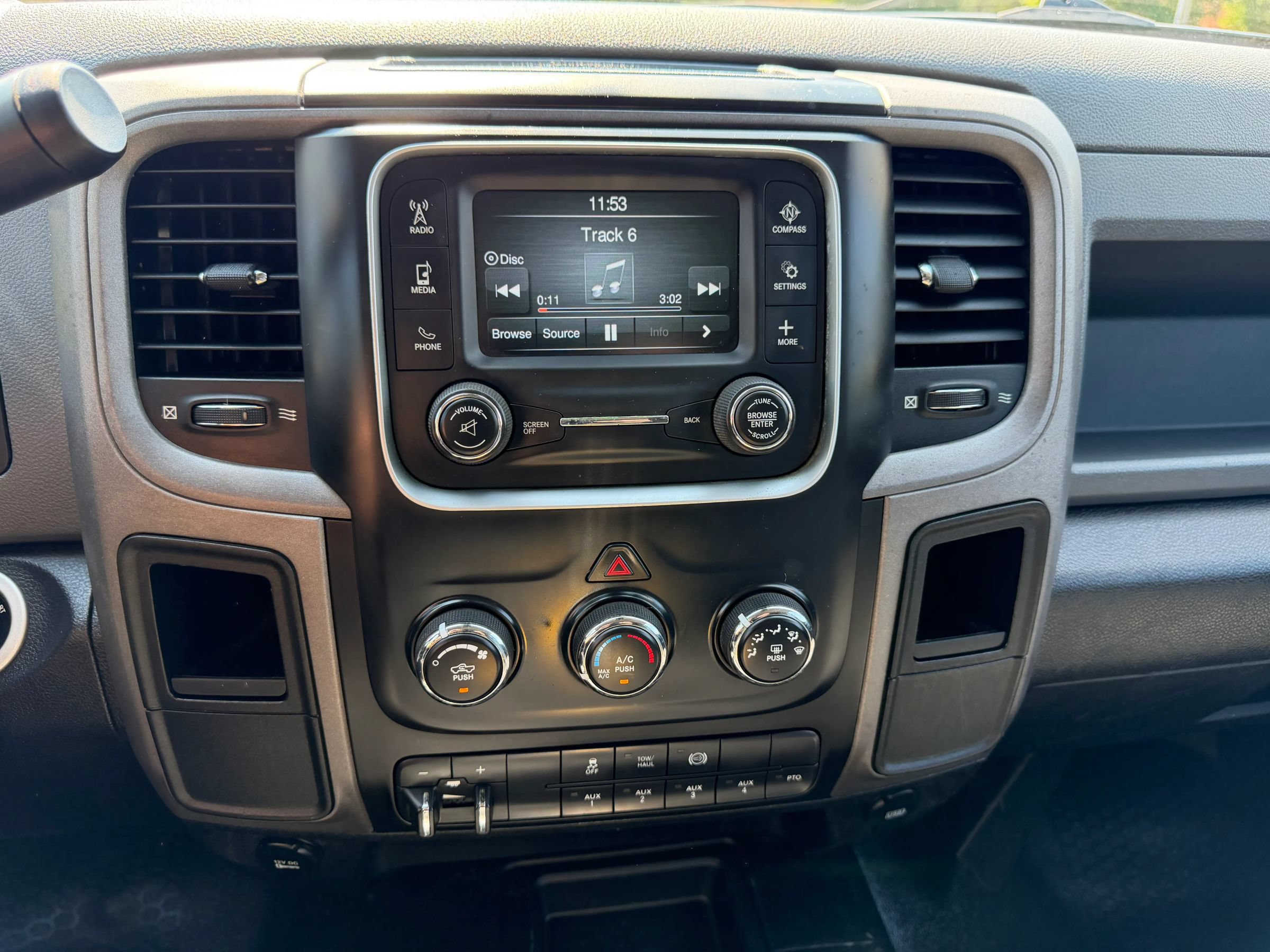 Used 2014 RAM 5500 Tradesman w/ Ambulance Prep Group AWD/4WD image 26
