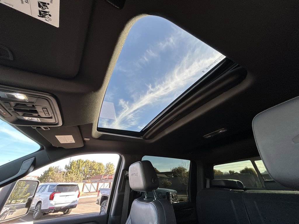 Used 2024 GMC Sierra 2500 AT4 w/ AT4 Premium Plus Package image 19