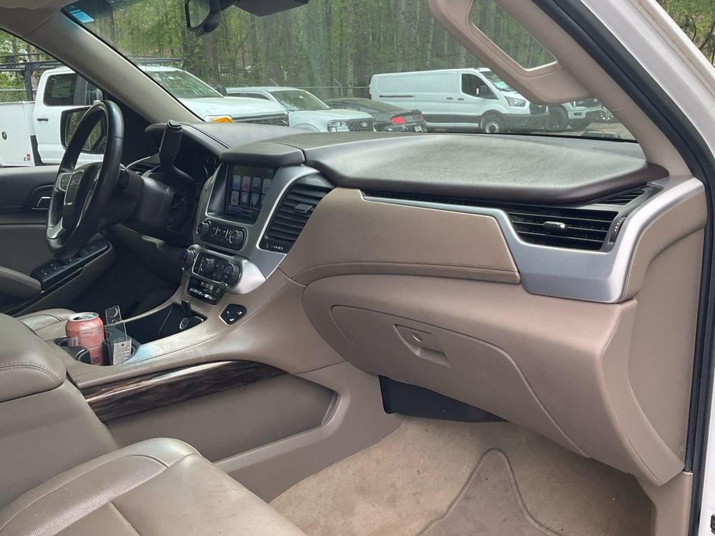 Used 2017 GMC Yukon XL SLT w/ Open Road Package image 11