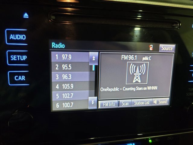 Used 2017 Toyota Corolla LE image 26
