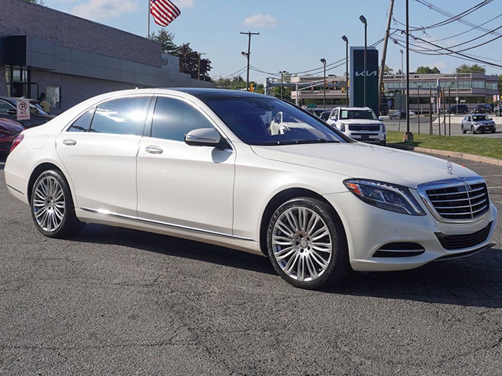 Used 2017 Mercedes-Benz S 550 4MATIC Sedan image 2