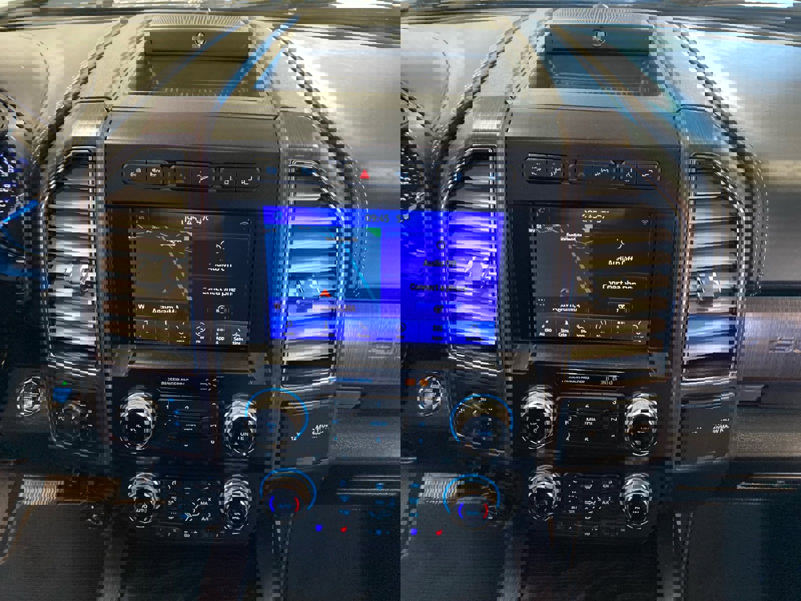 Used 2020 Ford F350 Limited w/ FX4 Off-Road Package image 25