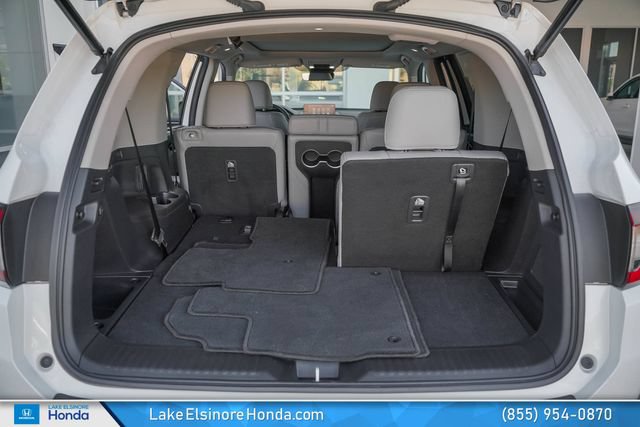 Used 2025 Honda Pilot Touring image 29