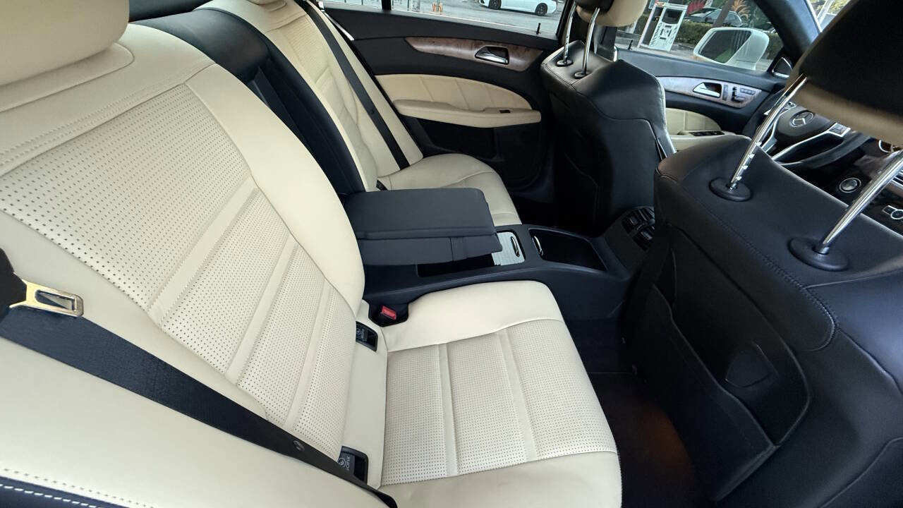 Used 2014 Mercedes-Benz CLS 63 AMG 4MATIC image 21