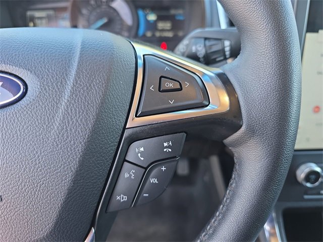 Used 2024 Ford Edge Titanium image 27