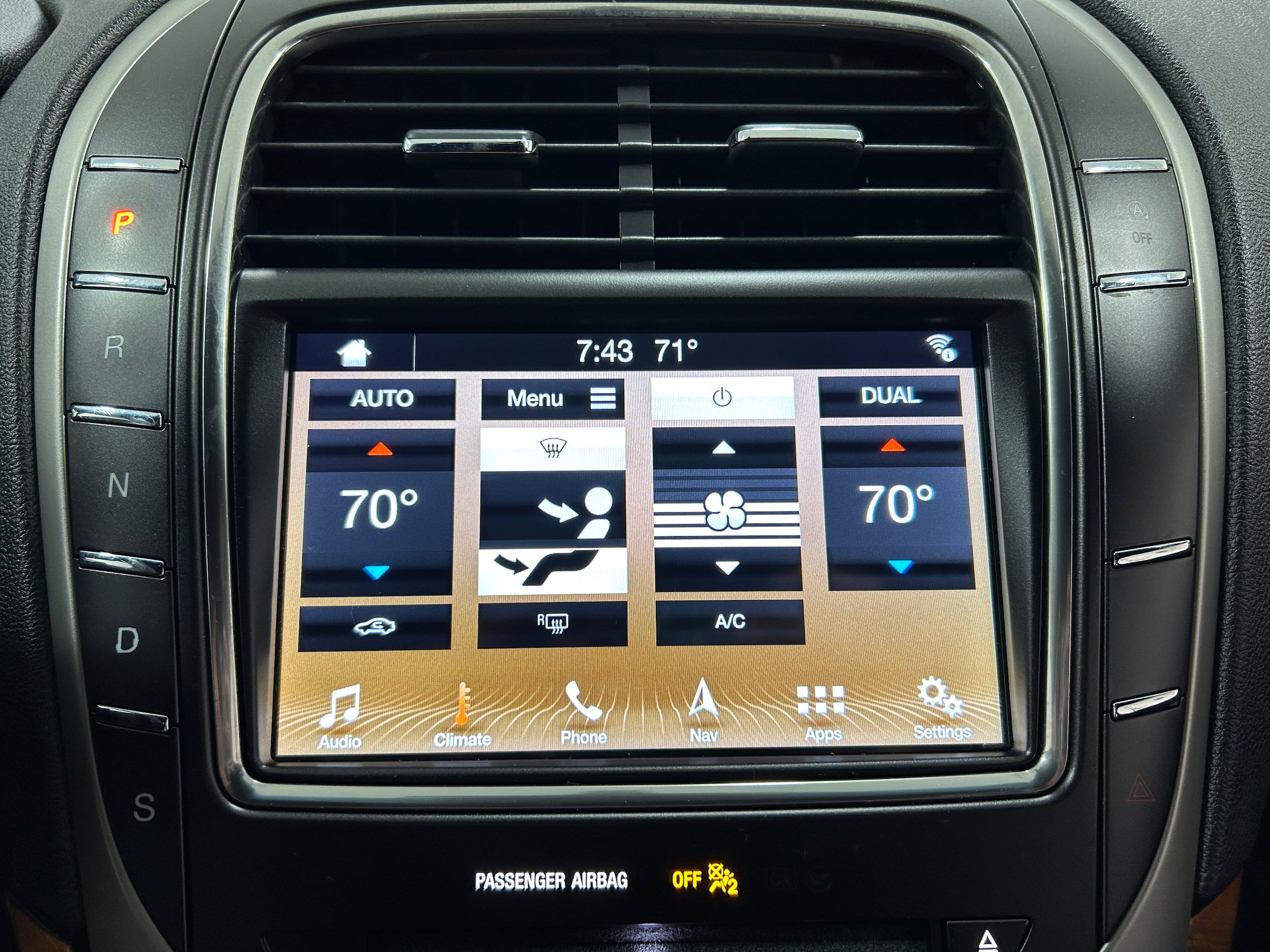 Used 2019 Lincoln Nautilus Reserve AWD/4WD image 6