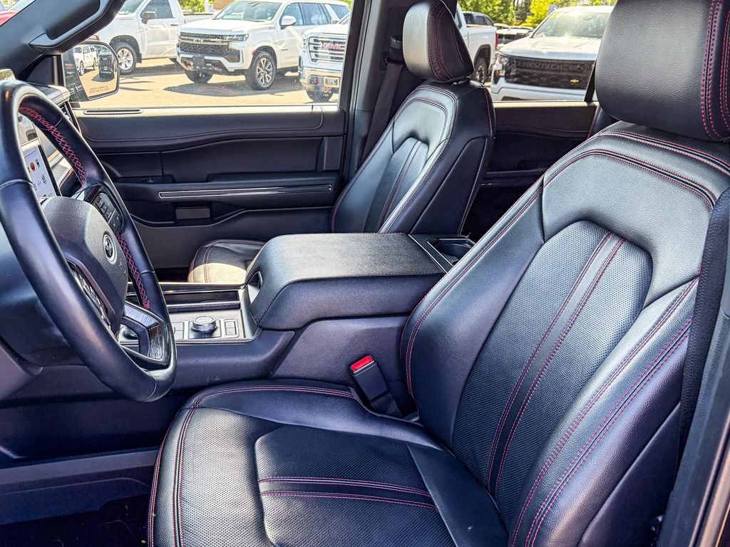 Used 2022 Ford Expedition Limited image 9