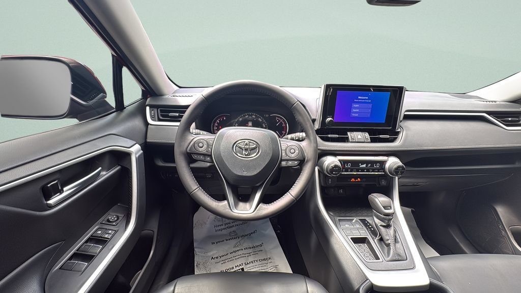 Used 2025 Toyota RAV4 XLE Premium FWD image 12