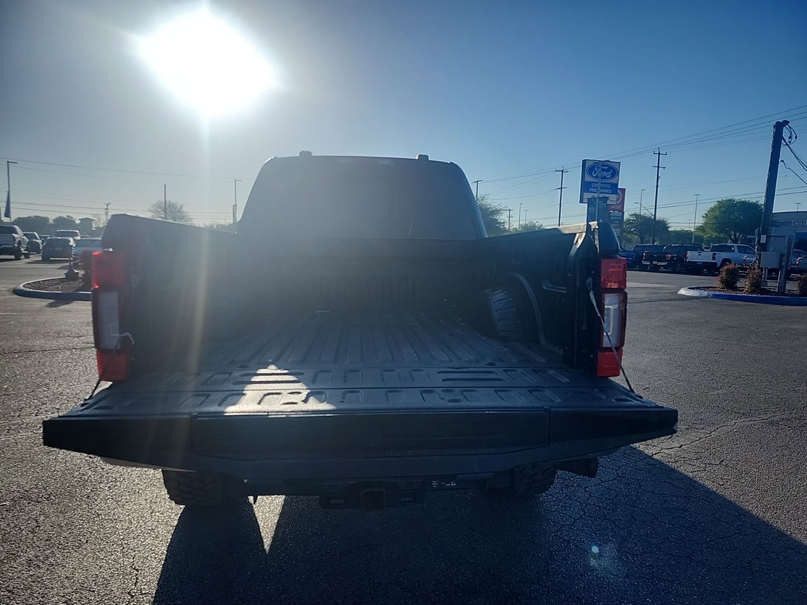 Used 2022 Ford F350 Lariat w/ Lariat Ultimate Package image 4