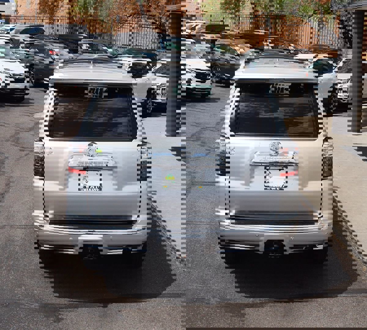 Used 2022 Toyota 4Runner Limited AWD/4WD image 10